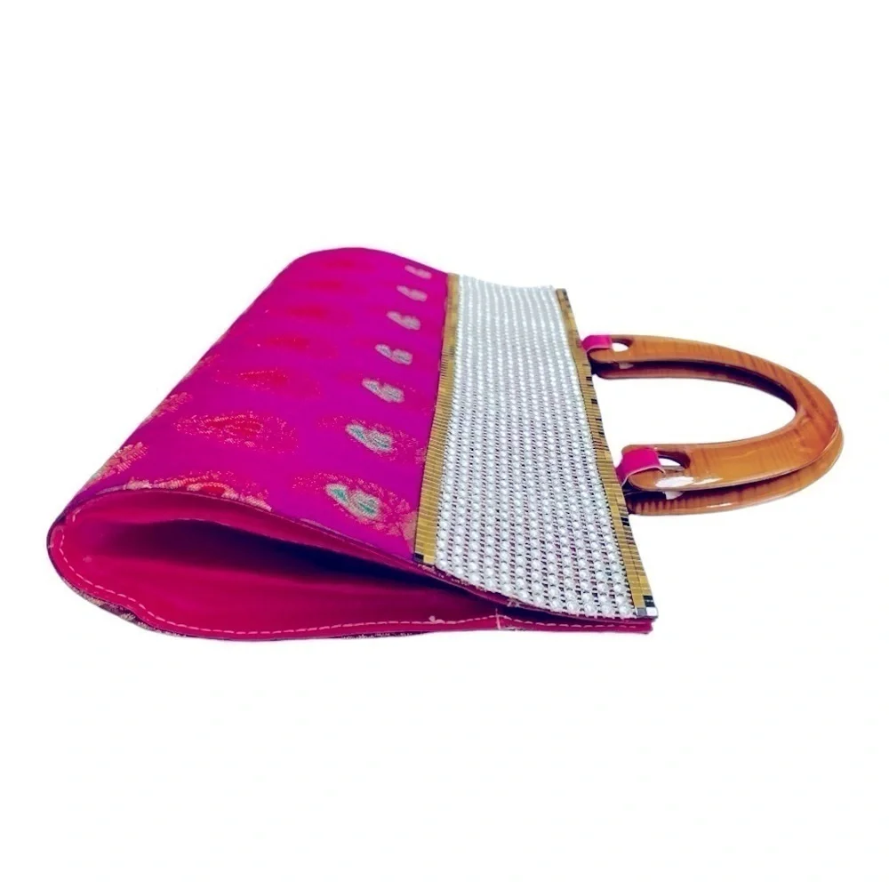 Ethic Purse pink gold hard case bag/purse traditional plastic wood like handles